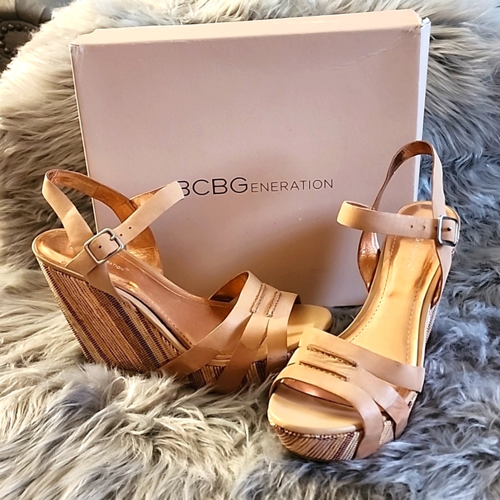 Gently used BCBG Eneration size 11 great condition